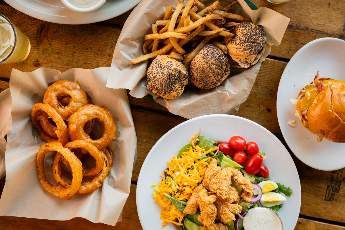 Photo 1 of 4: Snuffer's - Addison