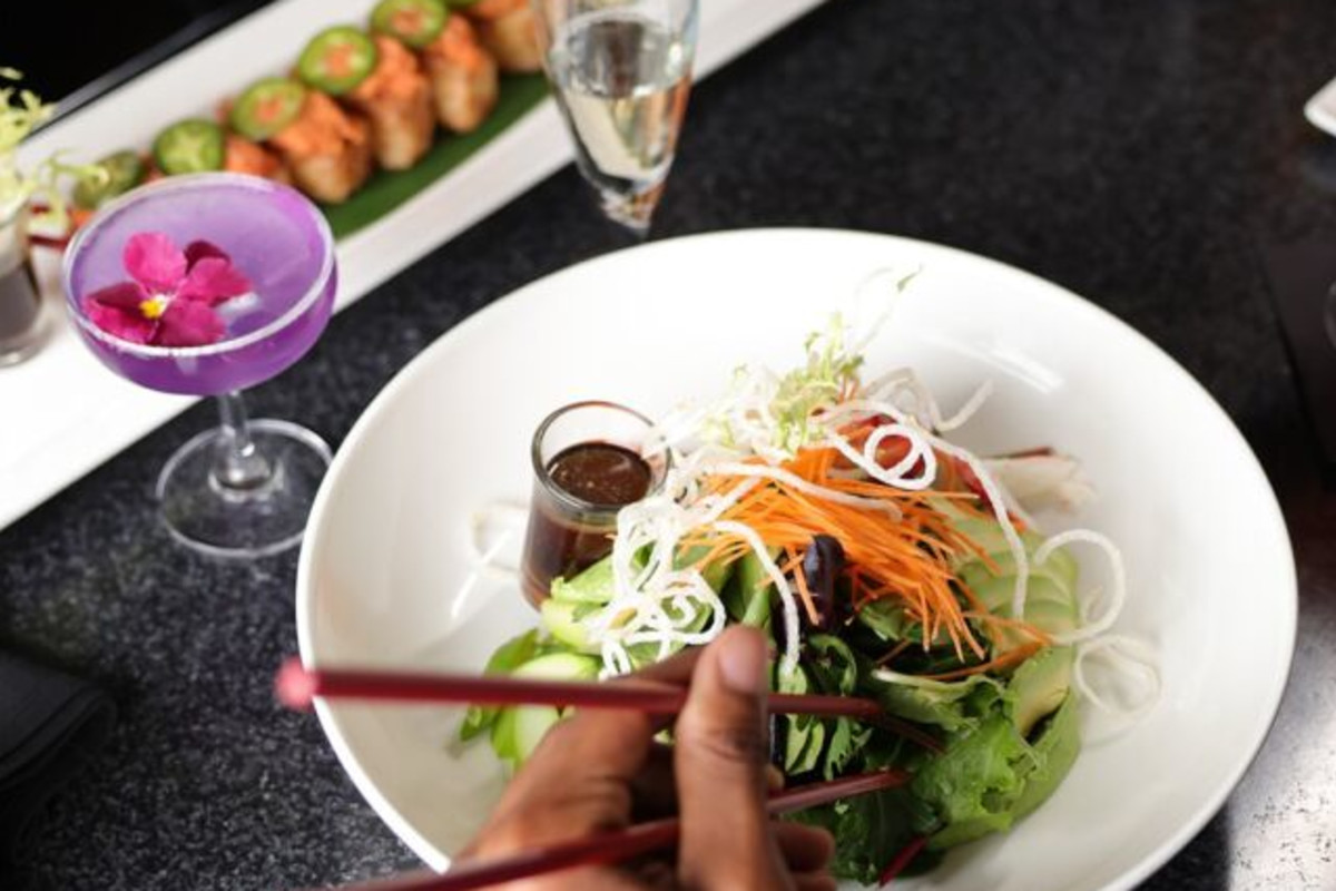 Inyo Restaurant & Lounge