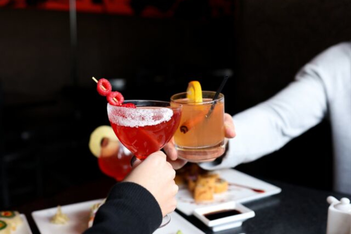 Inyo Restaurant & Lounge