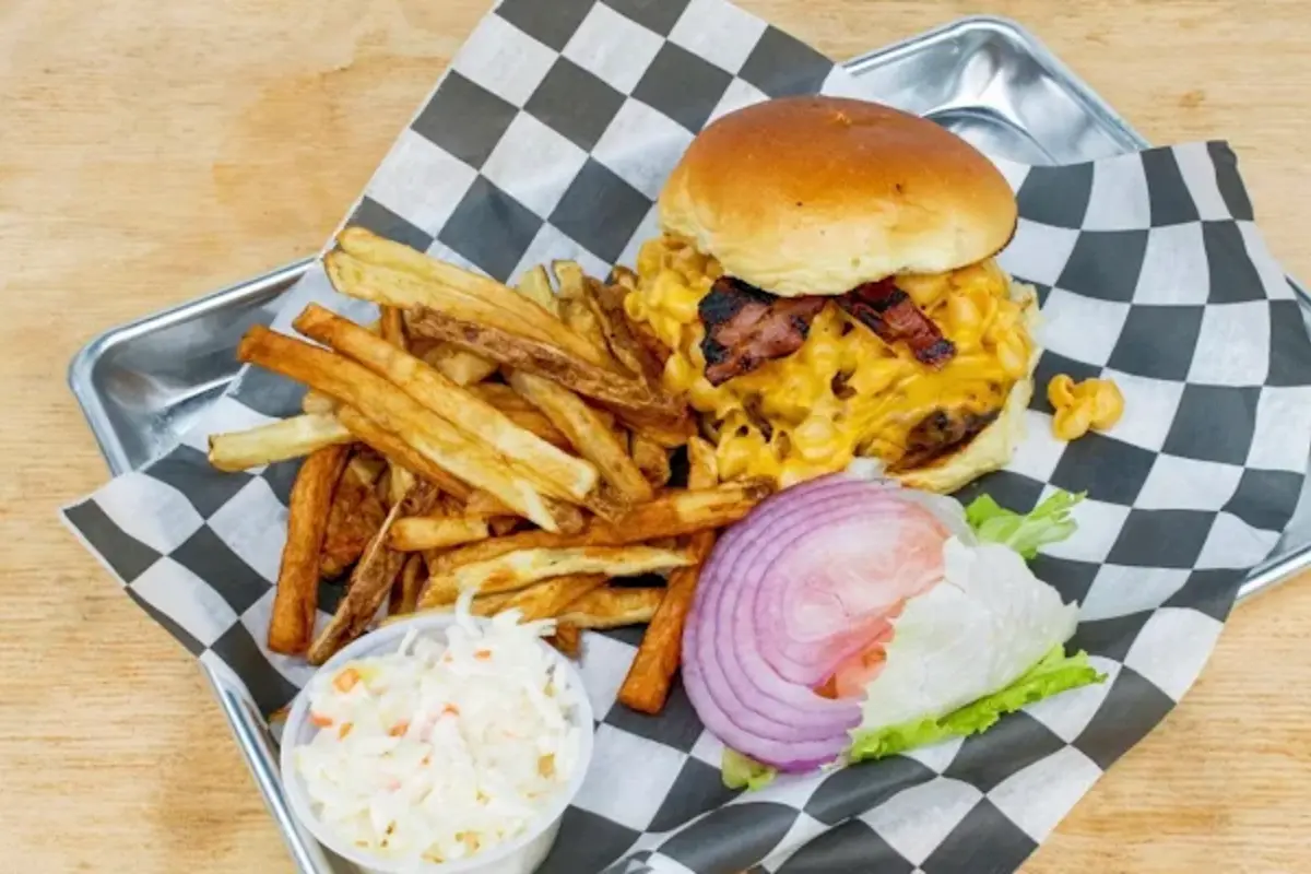 Burger Boys Bar & Grill