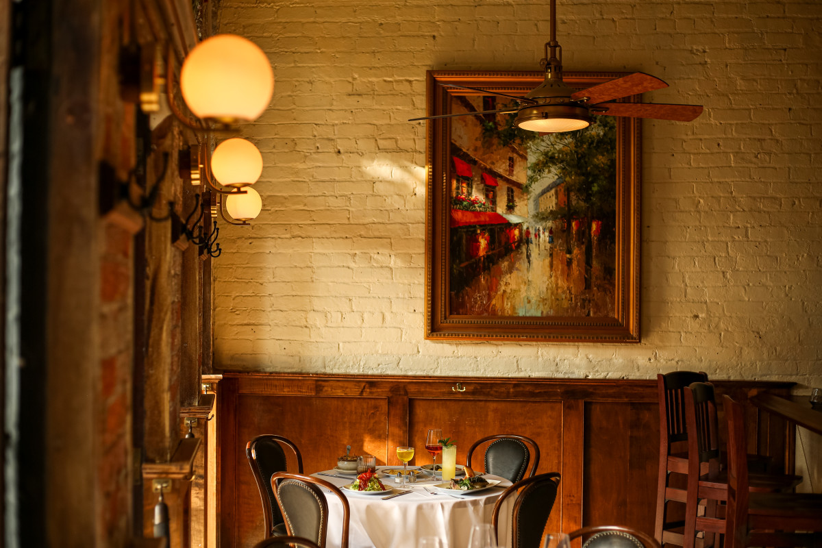 Photo 1 of 4: Le Moyne Bistro