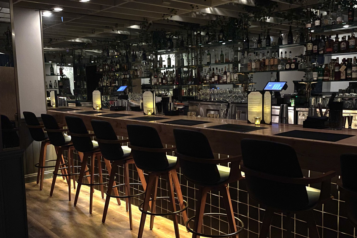 Photo 1 of 4: Hyperion Social