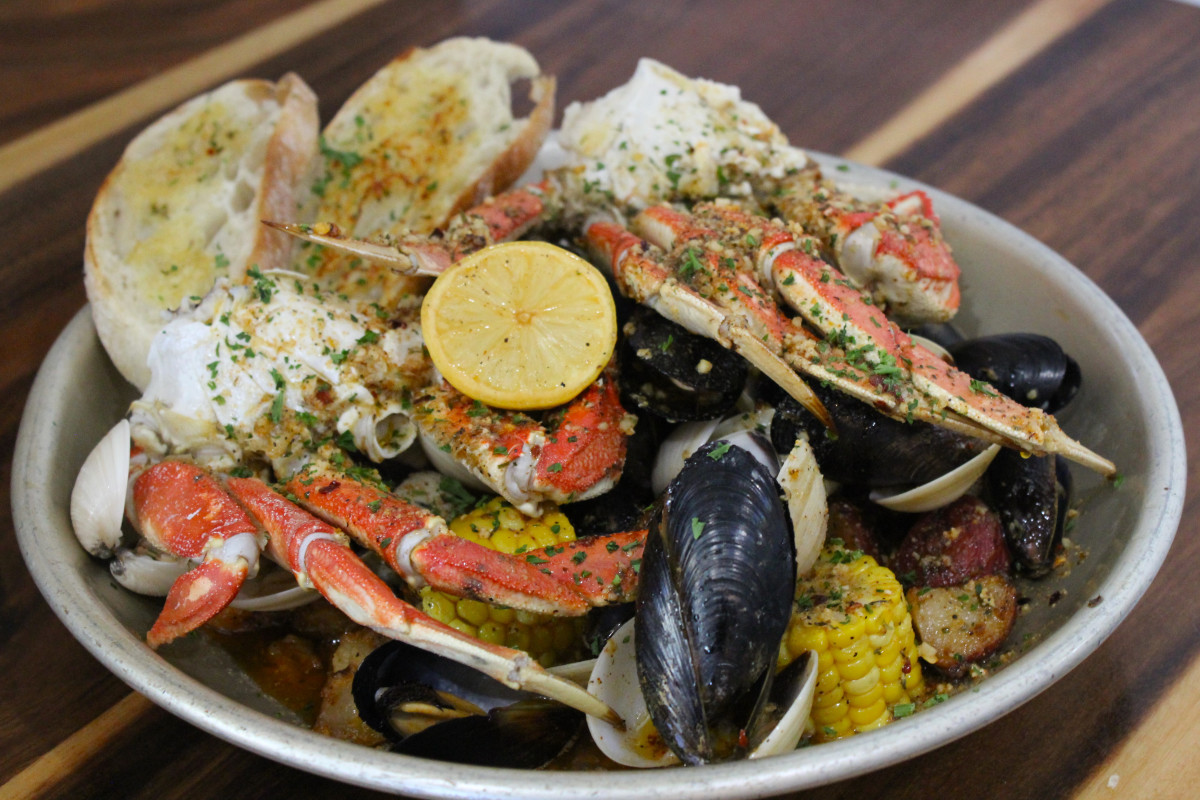 Photo 1 of 4: Ocean Alley Restaurant & Beach Bar