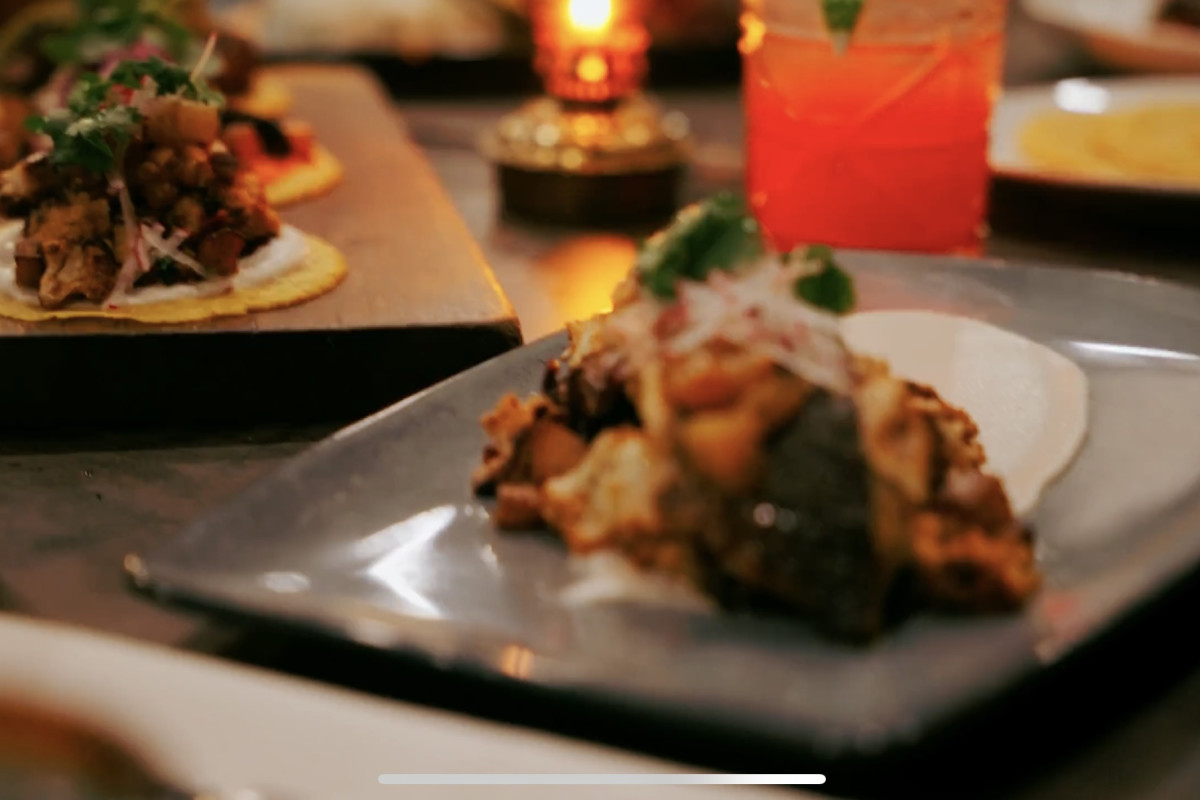 Photo 1 of 4: El Mercado Mexican Kitchen