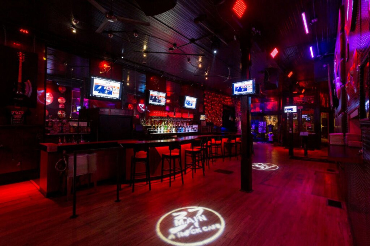 37 Main Restaurant + Bar