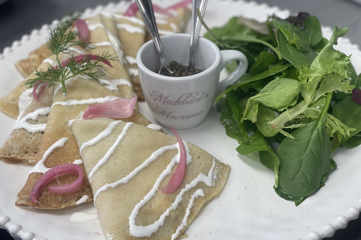 Madeleine's Macarons & Crepes