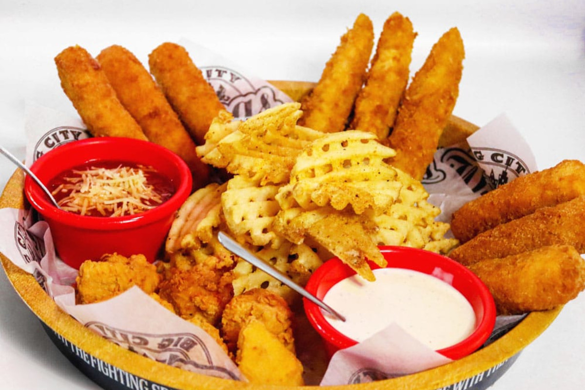 Big City Wings - Fall Creek