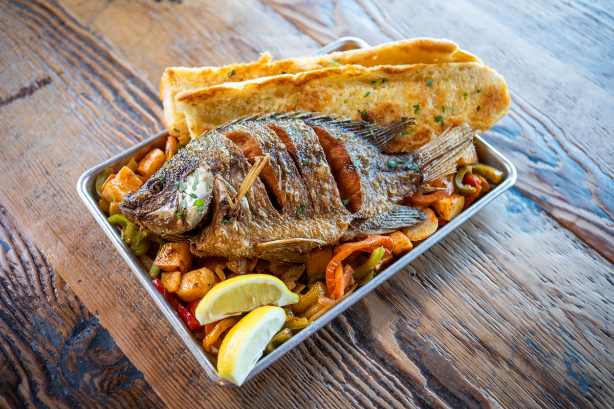 San Pedro Fish Market – The Landing