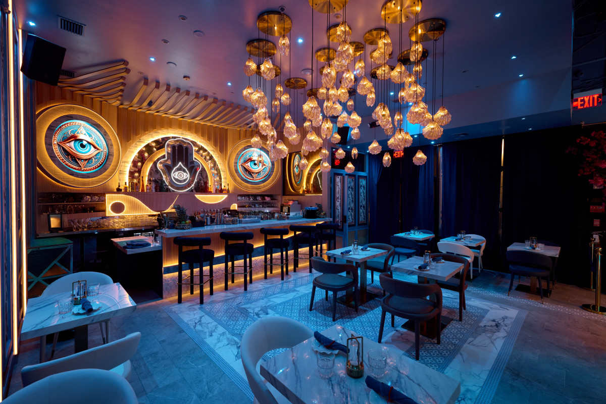 The Eye Restaurant Lounge