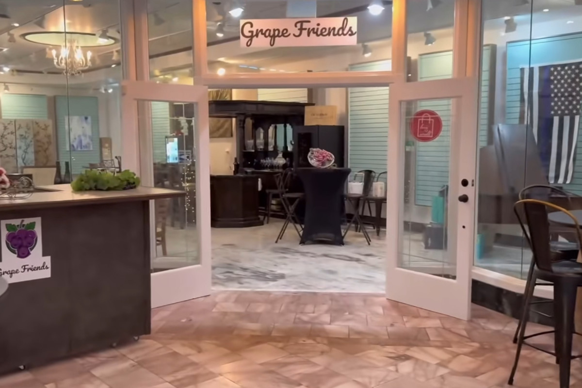 Wine Attitude - Grape Friends (The Shoppes at Solana)