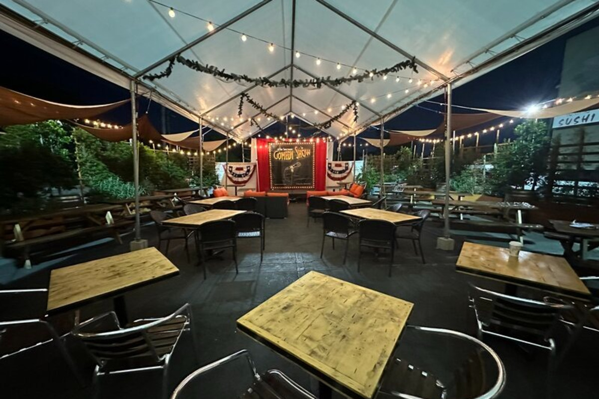 Pineapple Hill Saloon & Grill