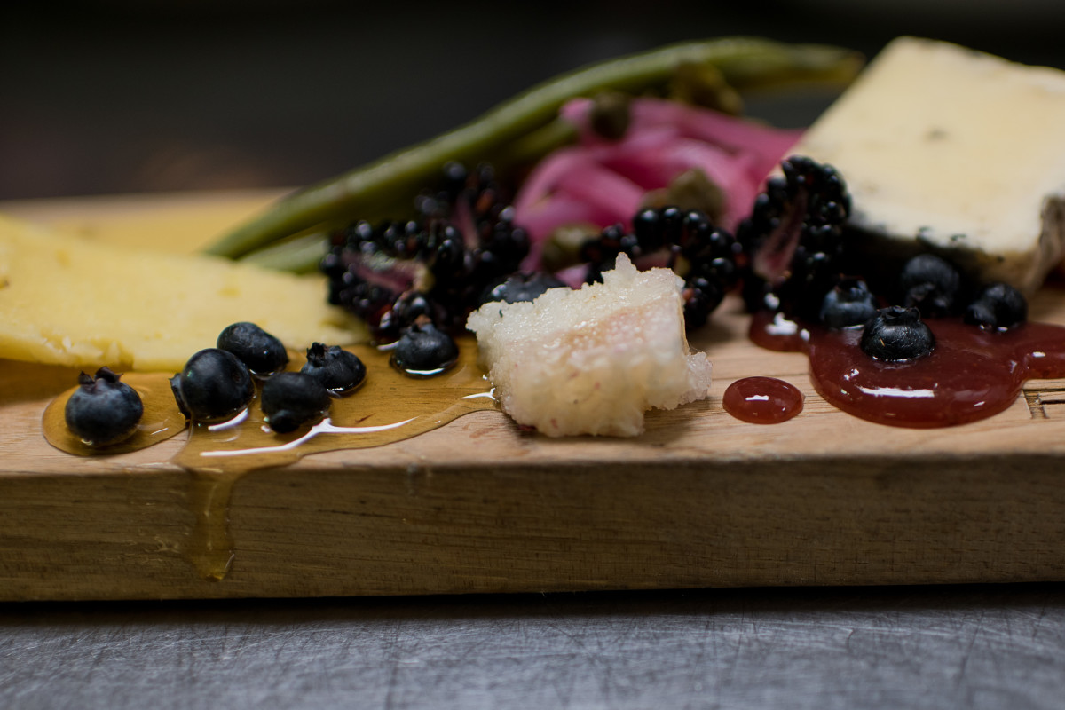 Hillside Farmacy