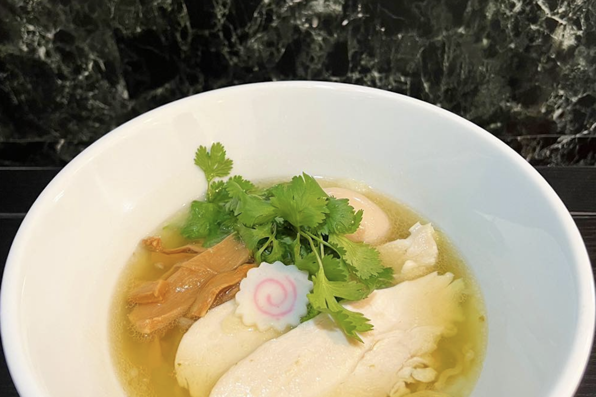 Burosu Ramen & Sushi