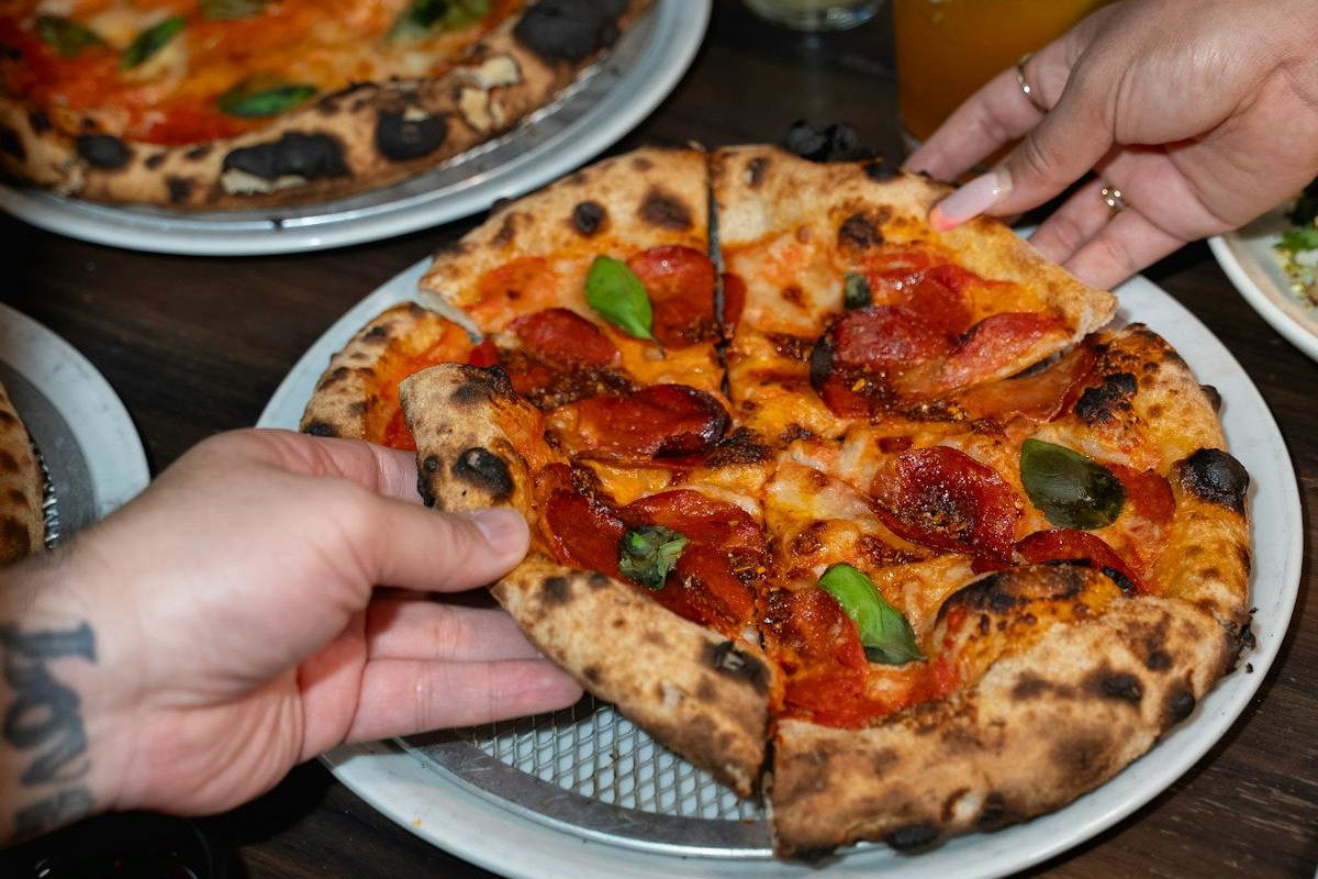 Double Zero Pie & Pub
