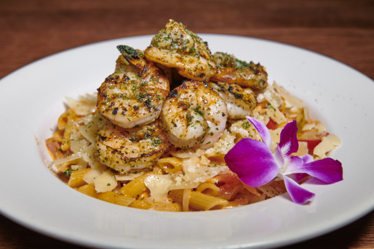 La'Mode BK Caribbean Asian Fusion Restaurant & Bar