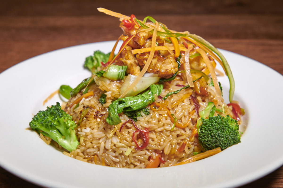 La'Mode BK Caribbean Asian Fusion Restaurant & Bar