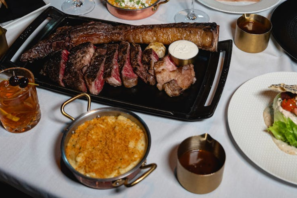 Photo 1 of 4: Harlo Steakhouse & Bar