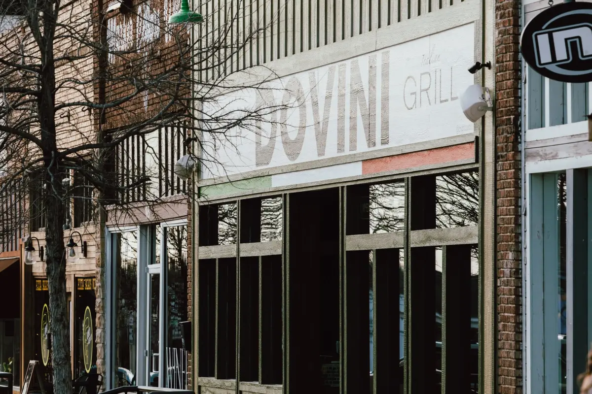 Dovini Italian Bar & Grill
