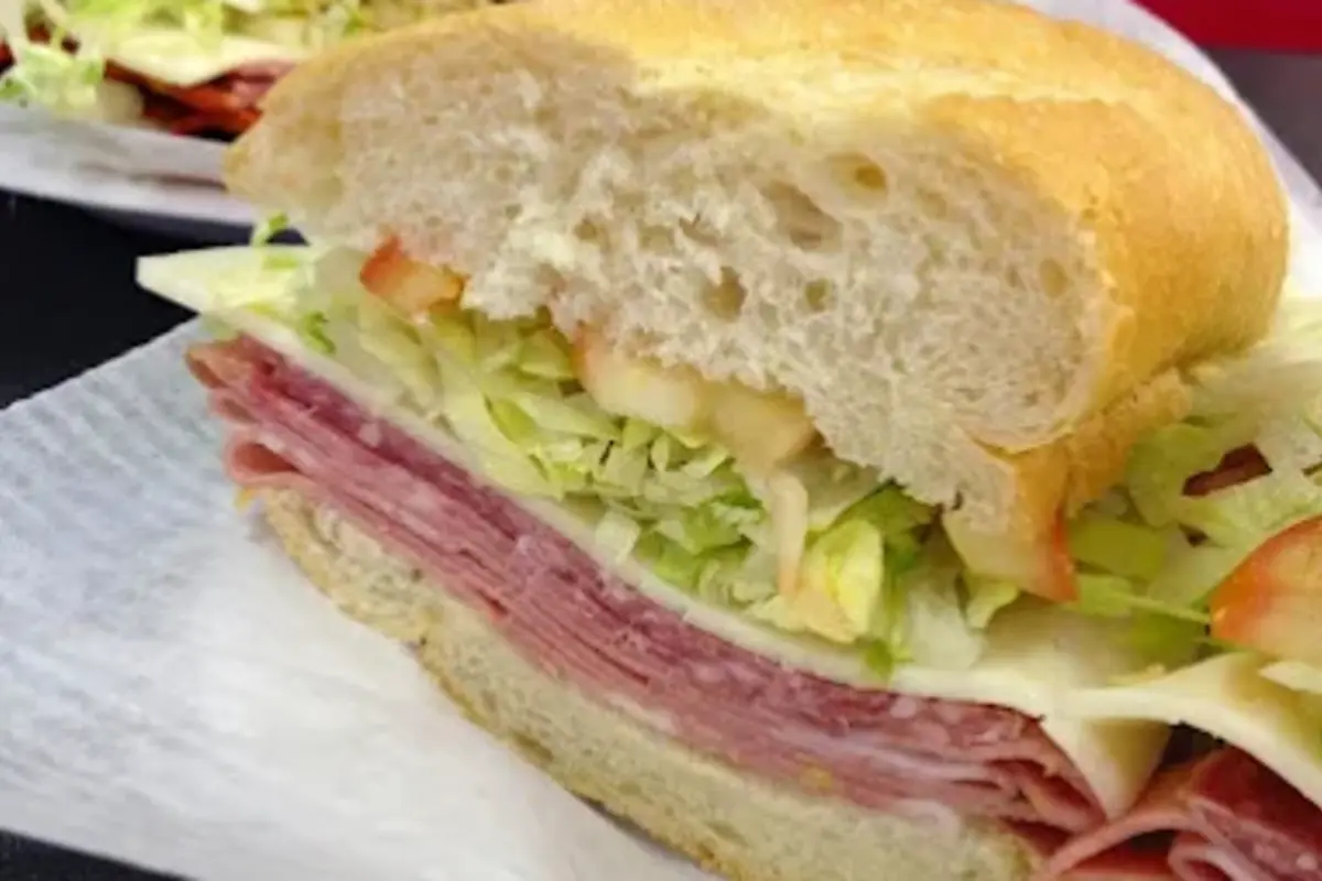 Cugino's Italian Deli & Pizzeria