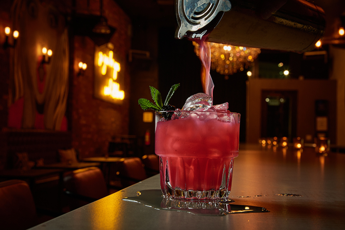 Photo 1 of 4: The Fitz Bar & Lounge