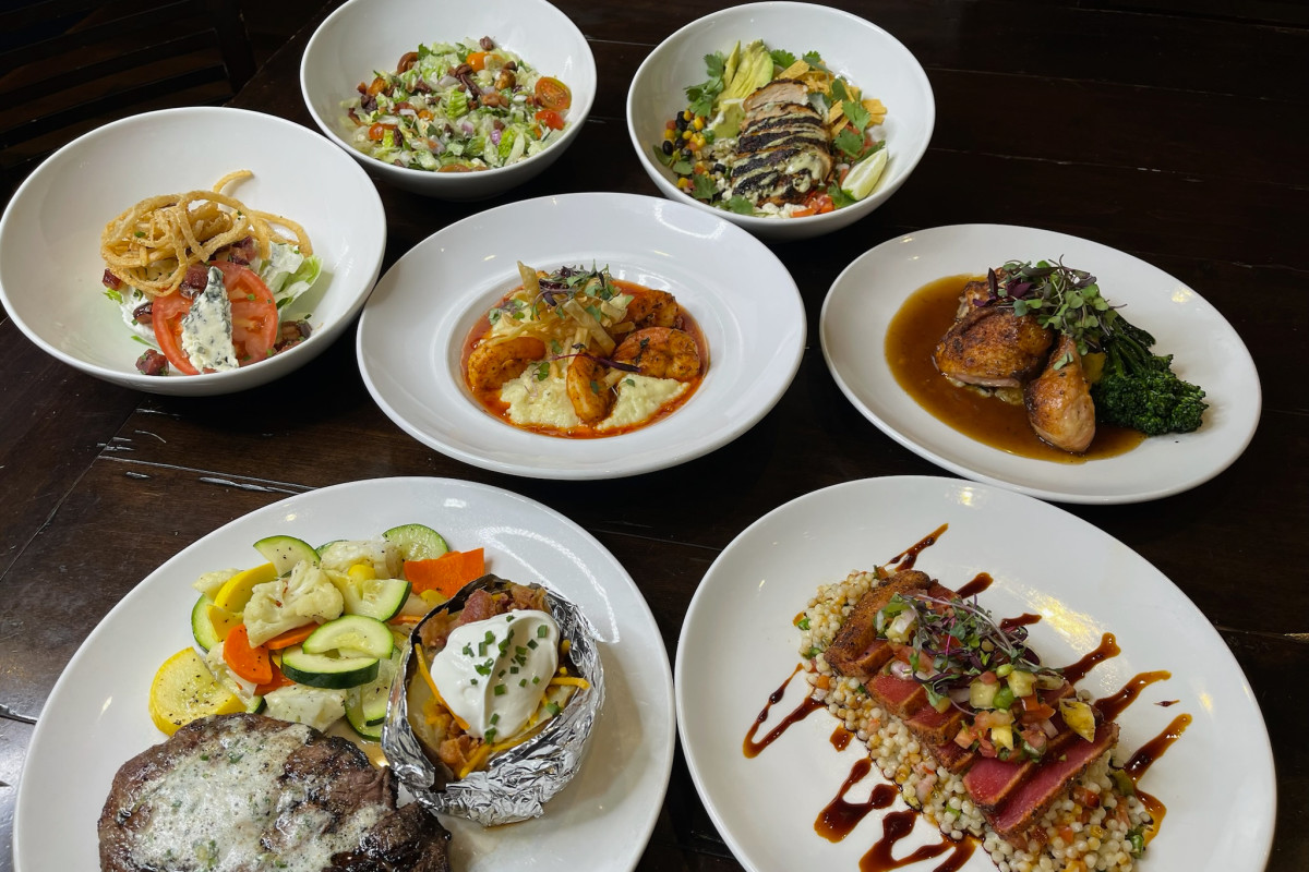 Federal American Grill - The Woodlands