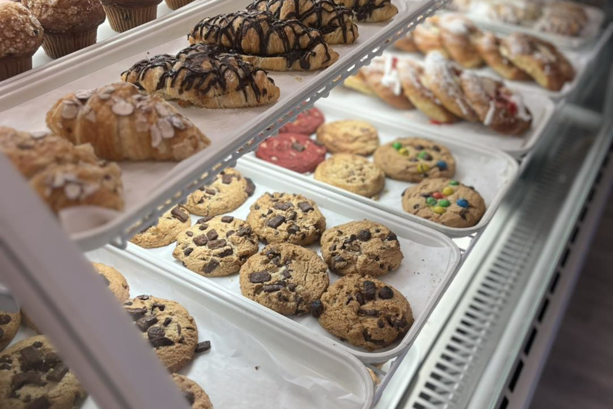 Celebrity Diner and Bakery