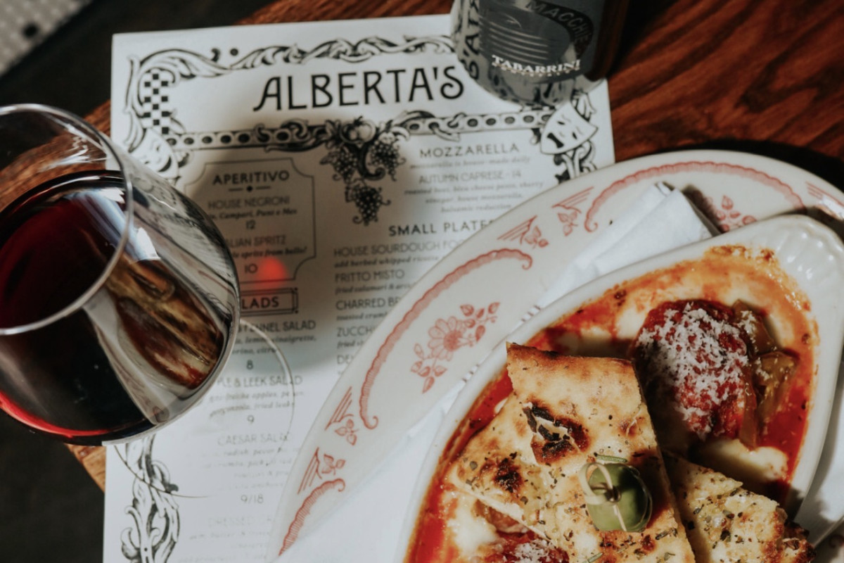 Alberta's Pizza