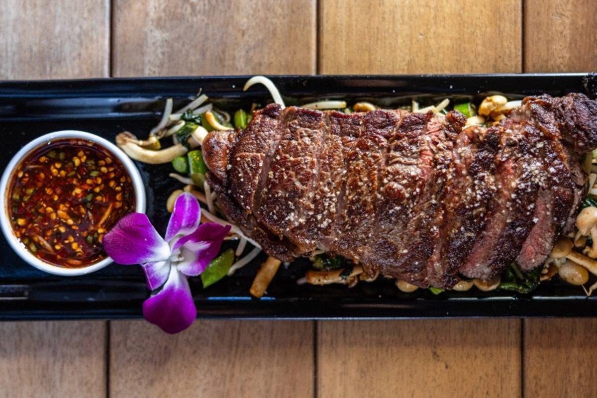TEN Sushi + Cocktail Bar - Houston
