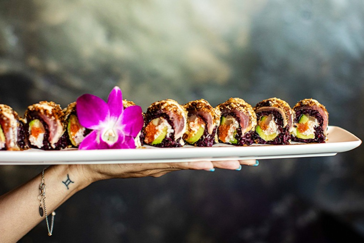 TEN Sushi + Cocktail Bar - Houston