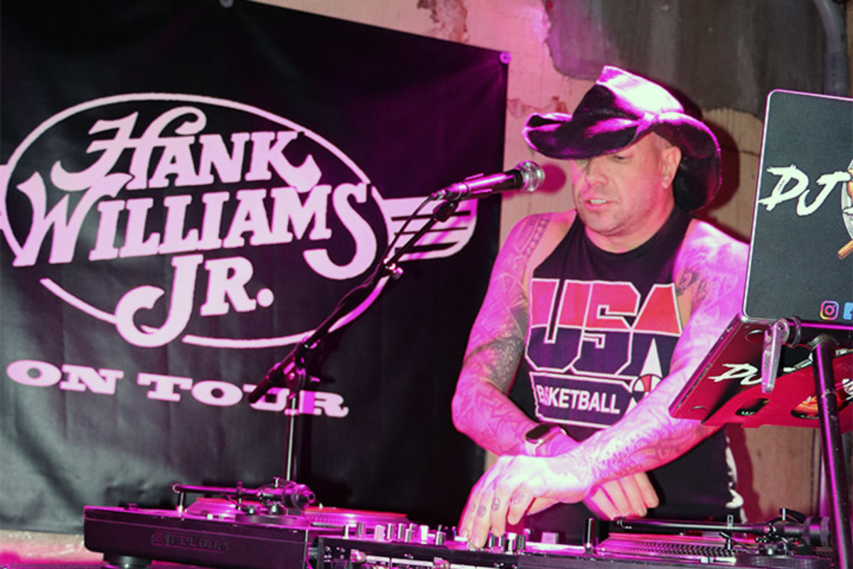 Hank Williams Jr Boogie Bar