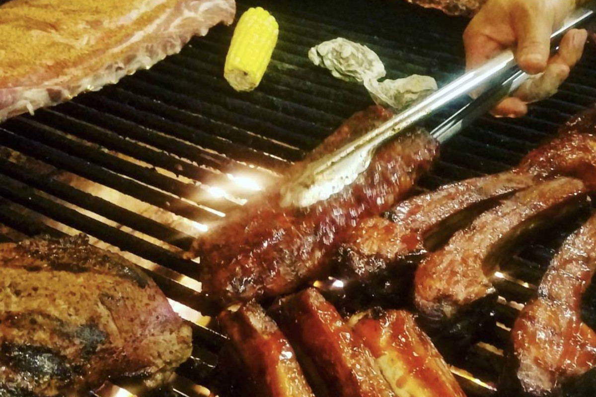 Photo 1 of 4: Rib Line | BBQ Restaurant