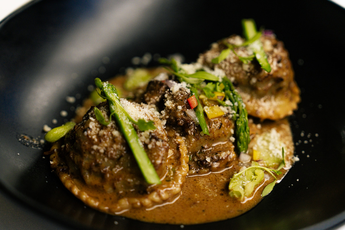 Photo 1 of 4: Greyz Bistro