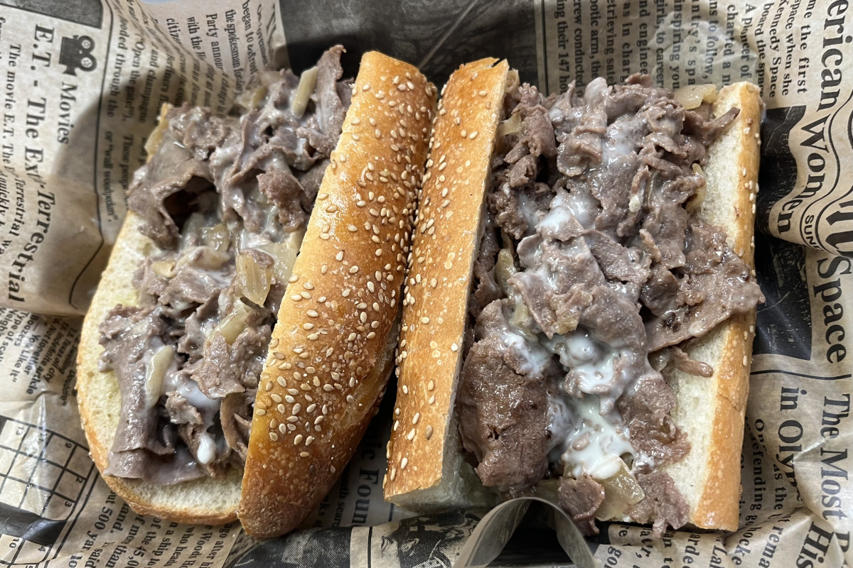 Photo 1 of 4: Philly Pete's Eats