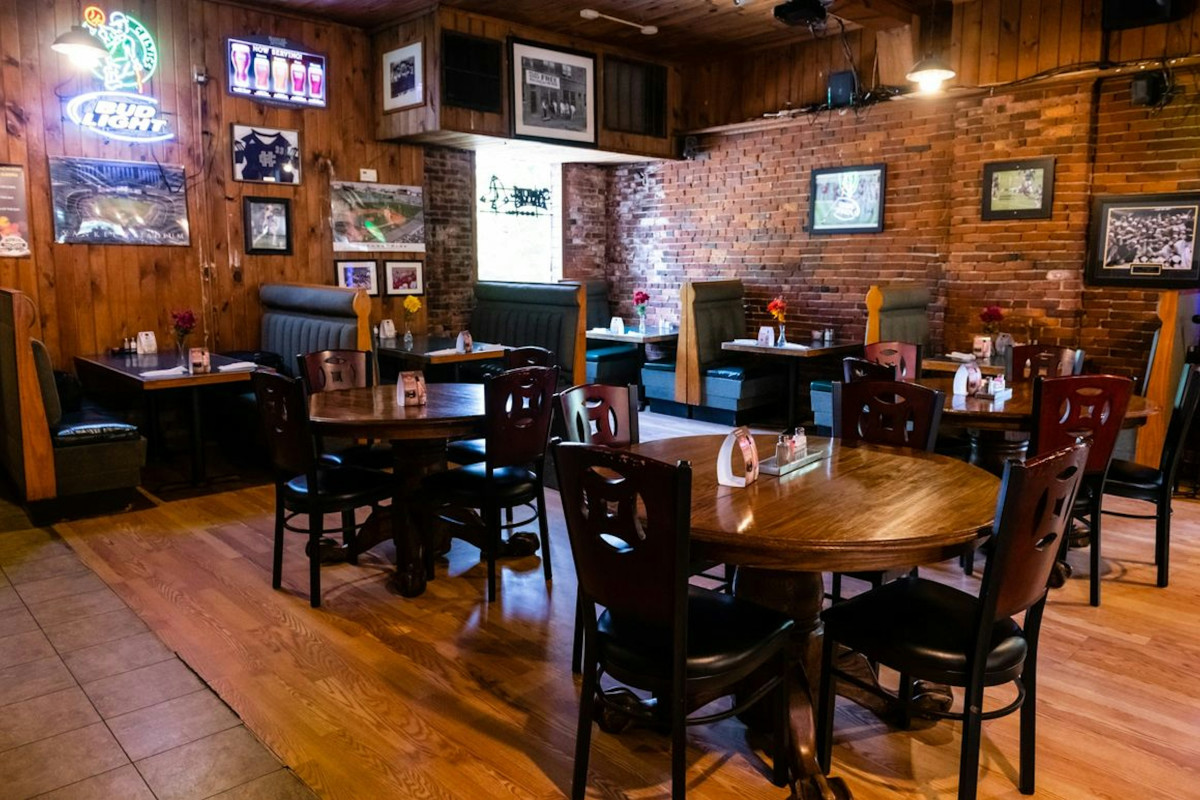 The Cracker Barrel Pub