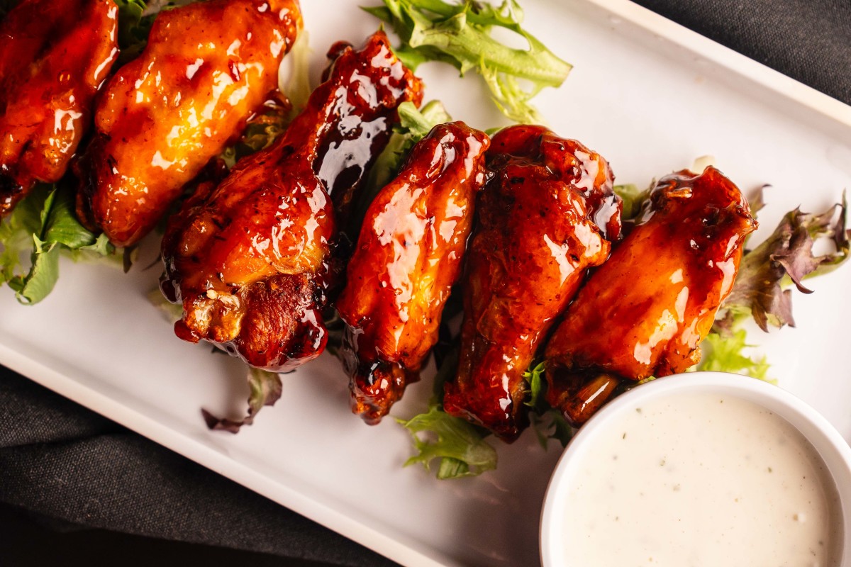 404 Sports Bar & Grill