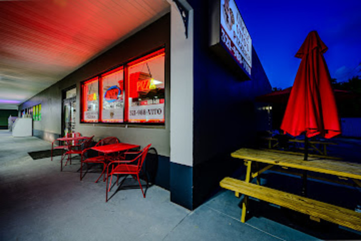 Uncle Vito's Pizzeria