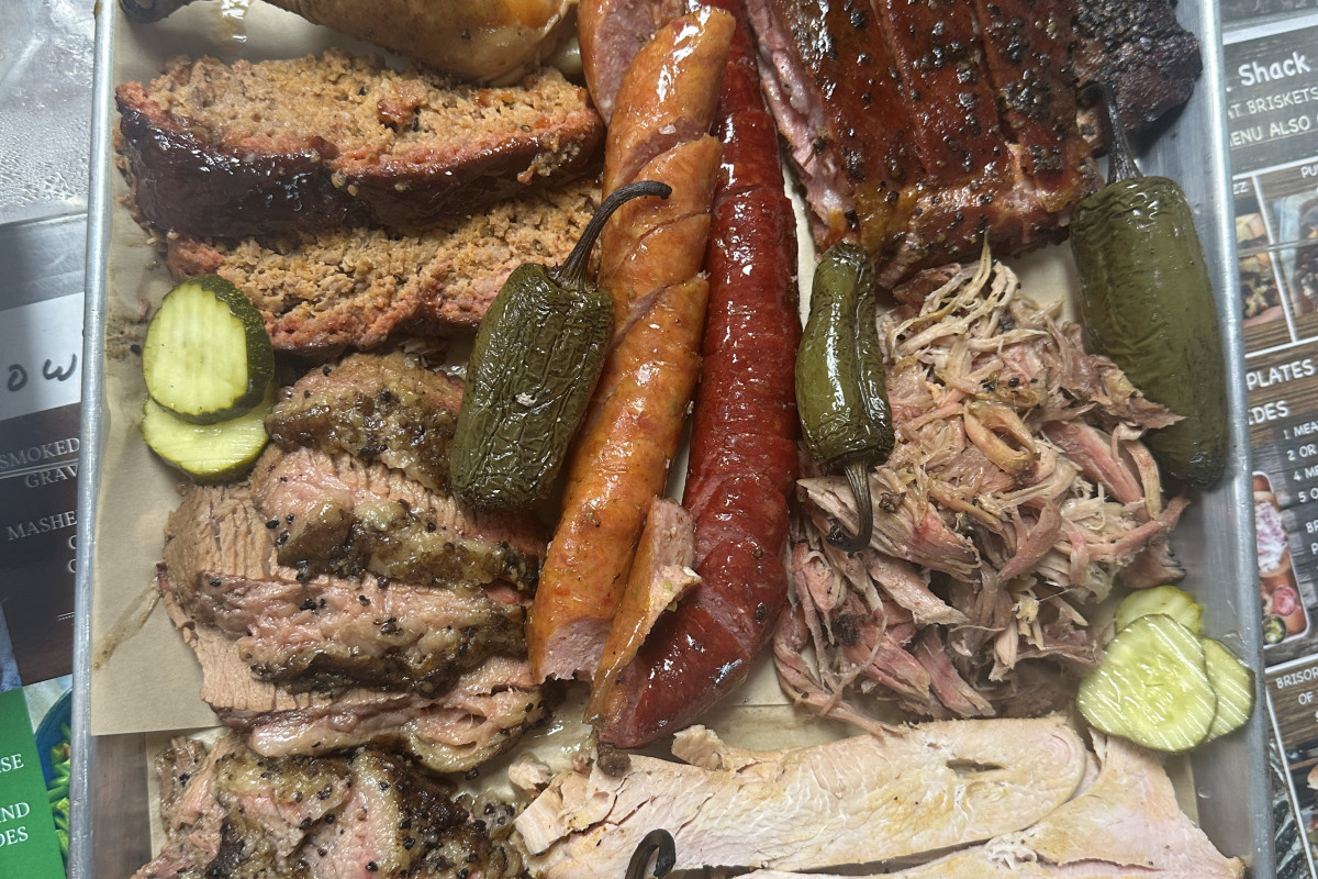 Briskets BBQ & Country Kitchen