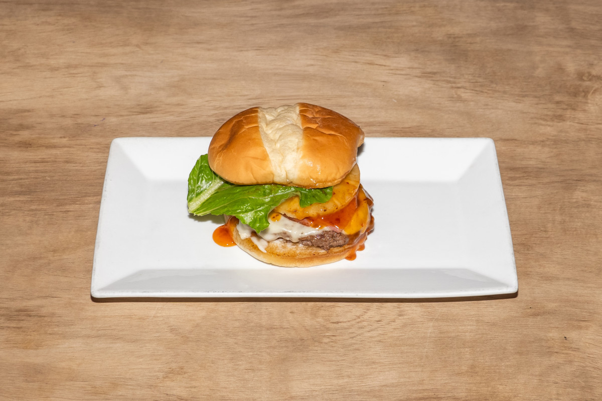 Pregame Sports Bar & Grill