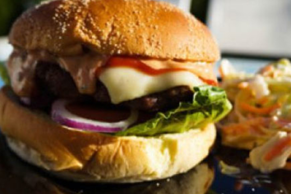 Quincy's Bar & Grille - Gaithersburg