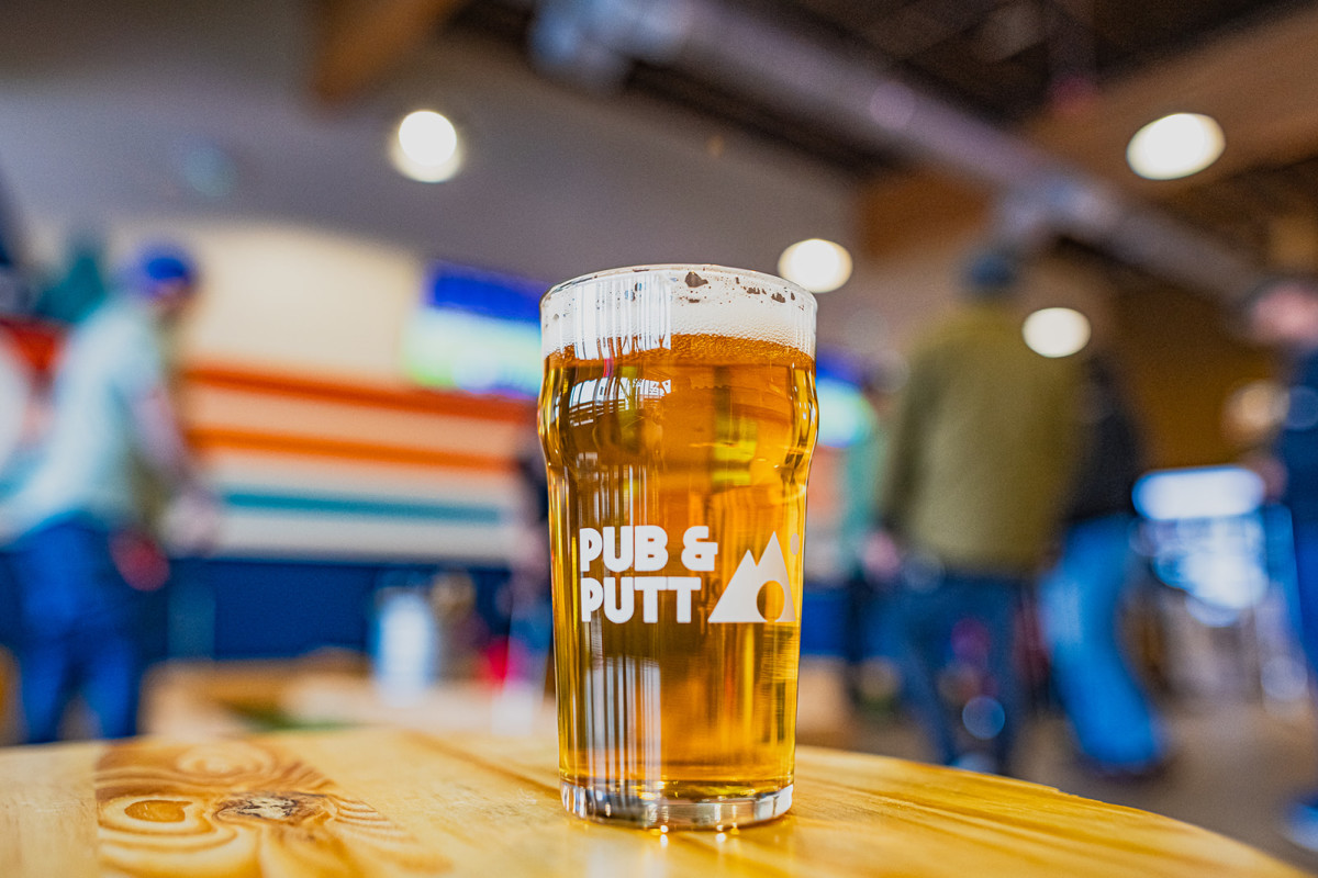 Pub and Putt
