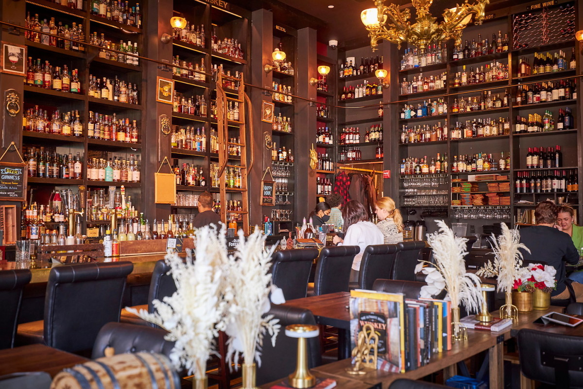 MacMillan Whisky Room