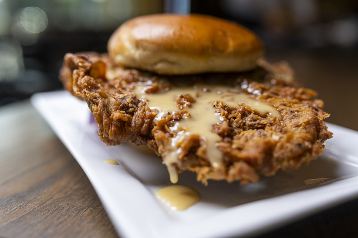 Burg & Barrel - Overland Park