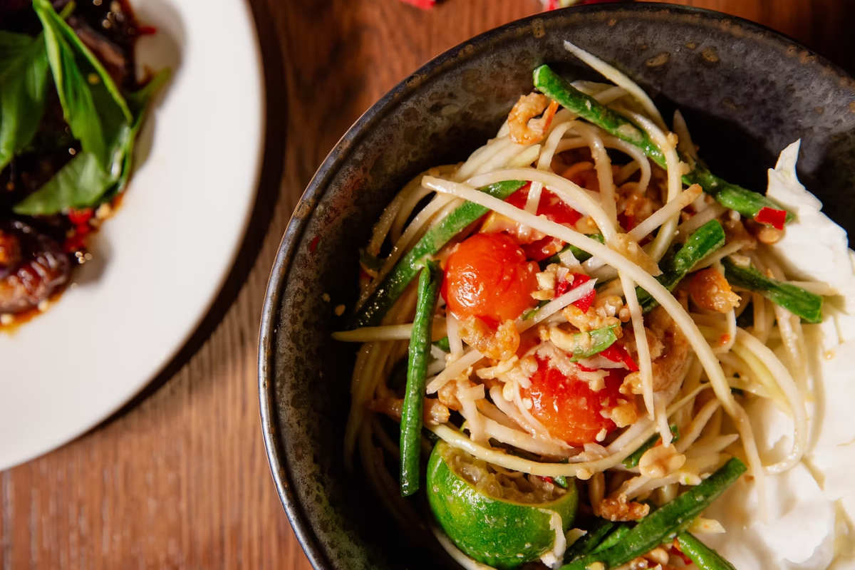 Photo 1 of 4: Kinn Thai