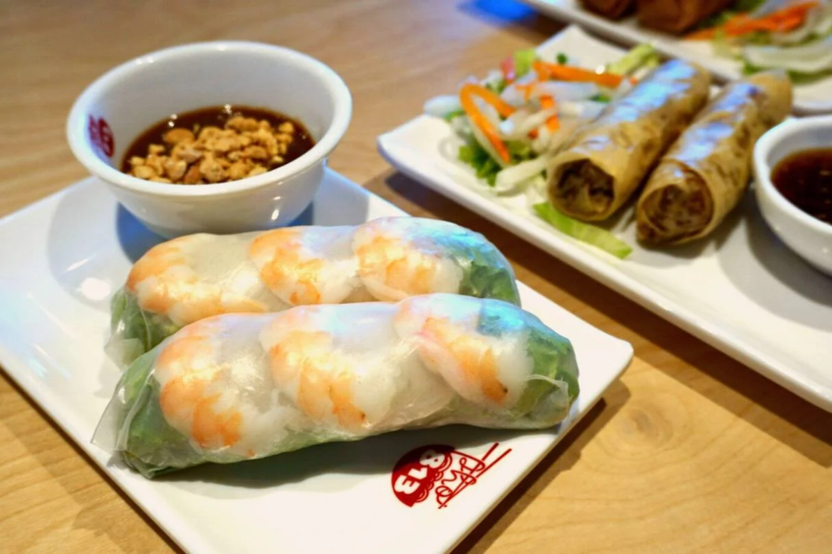 Photo 1 of 4: Pho 813