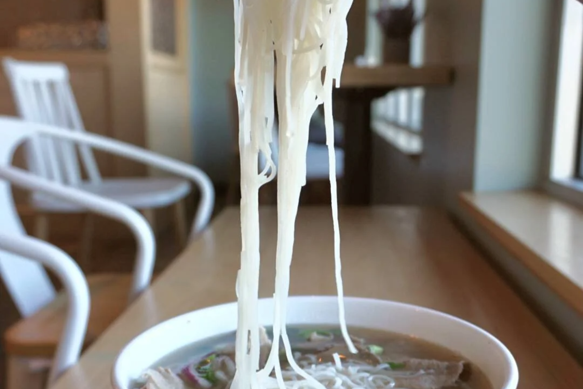 Pho 813
