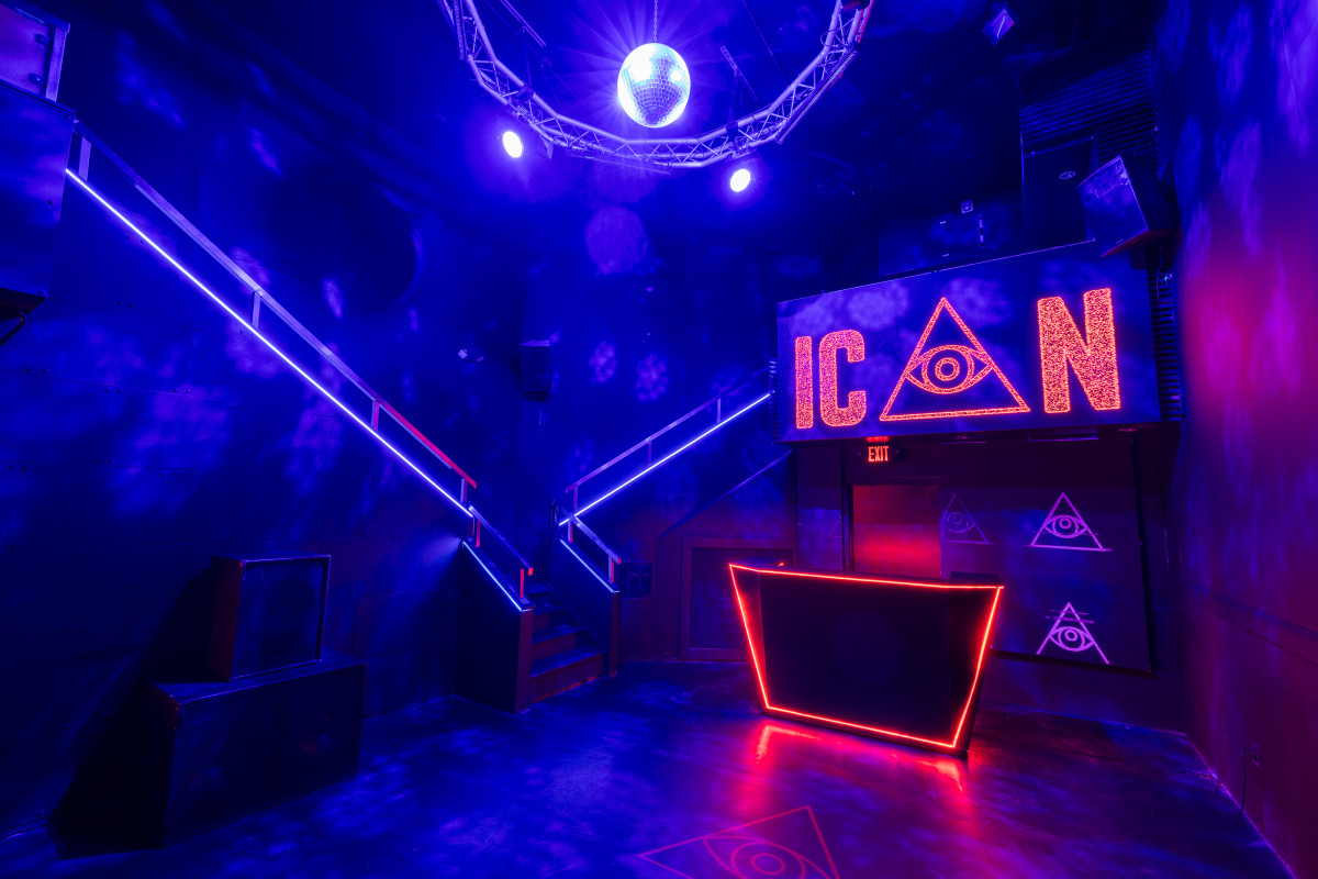 ICON CHICAGO