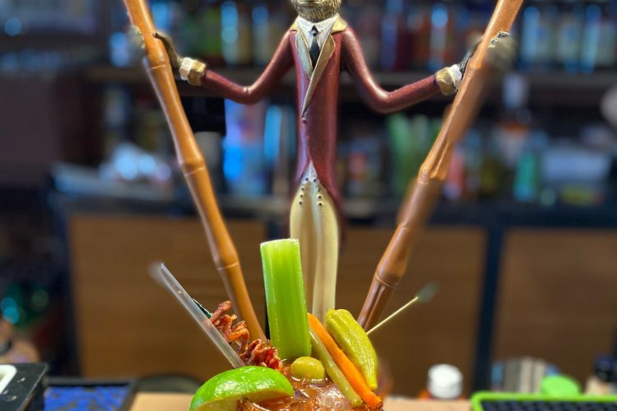 HH Supply Co. Restaurant and Bar