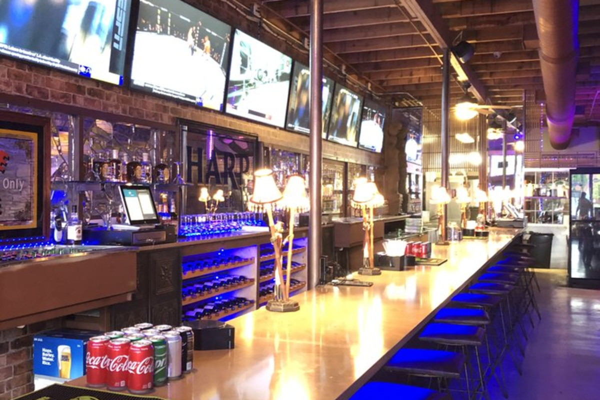 HH Supply Co. Restaurant and Bar