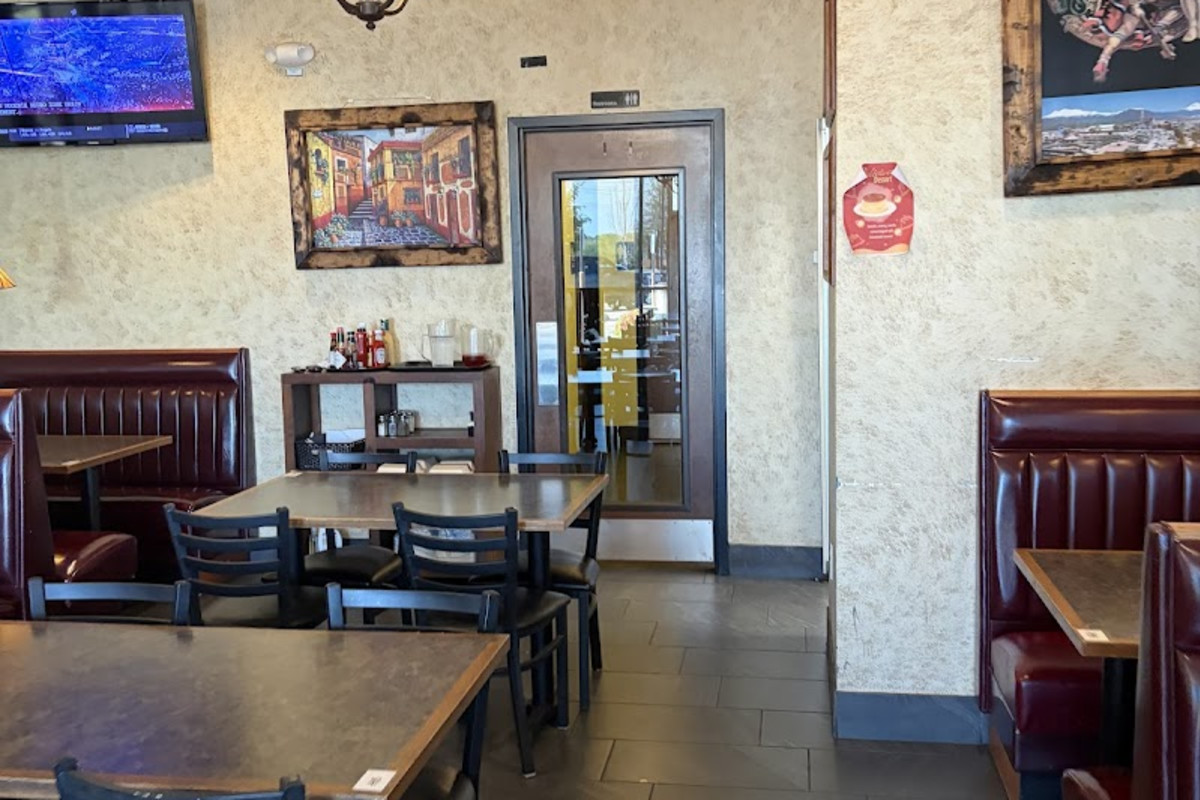 Los Mezquites Mexican Grill