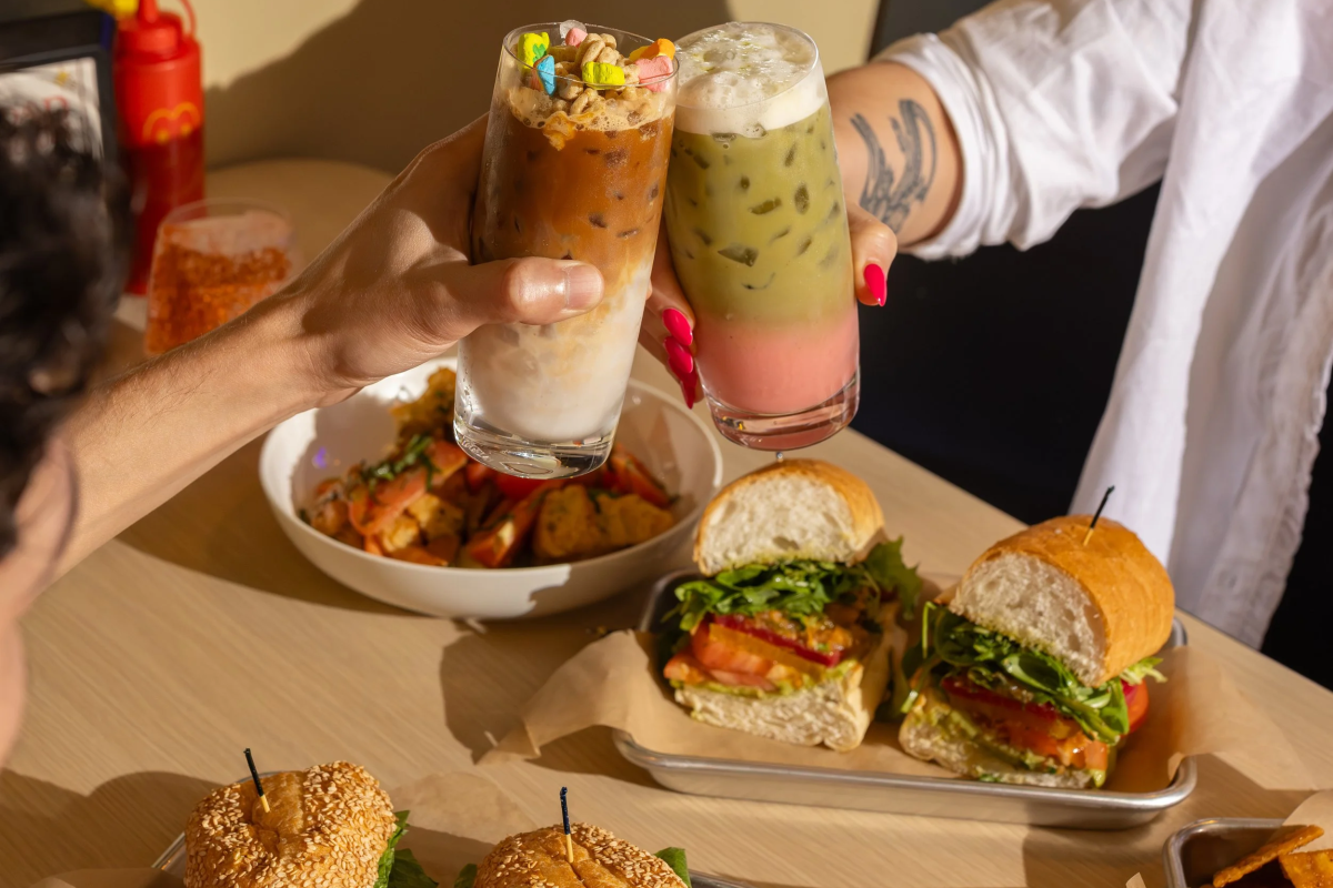 Photo 1 of 4: High Road Deli & Bar